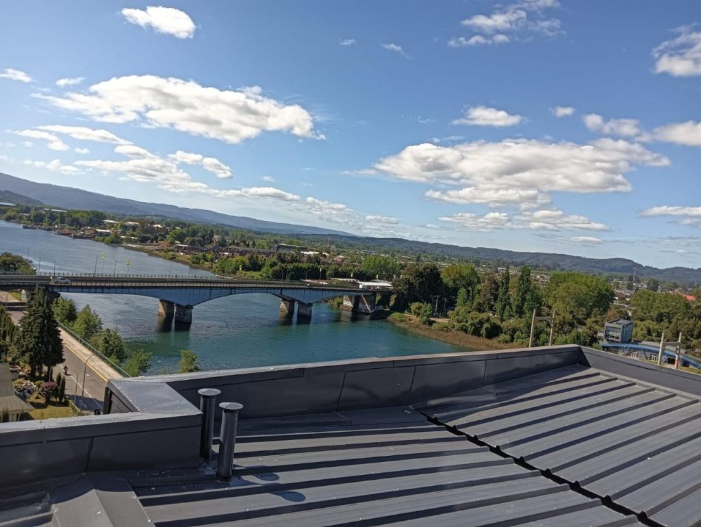 Proyecto Edificio Costa Valdivia publicado por Cubiertas Sur.